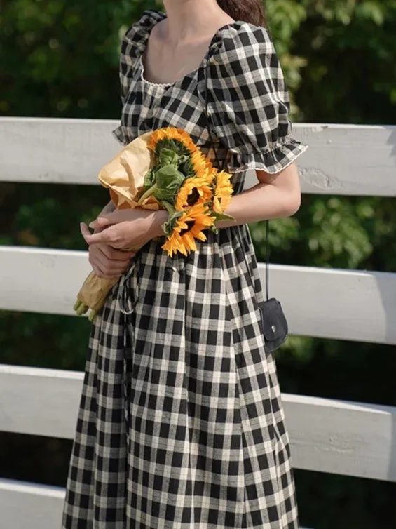 B&W gingham lace up dress