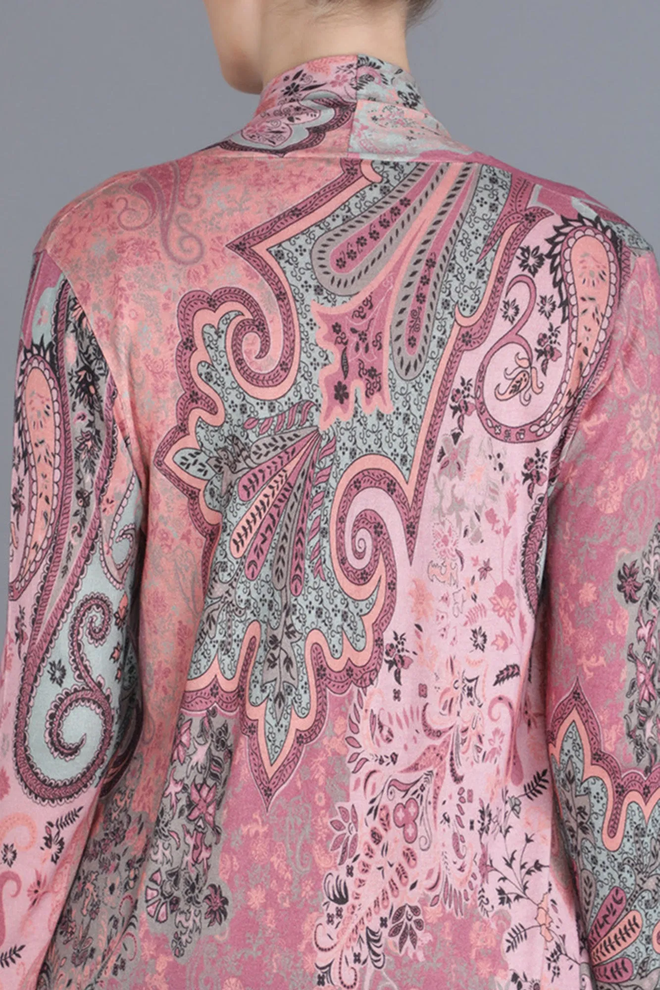 Cashmere Paisley Pattern Twin Set in Pink