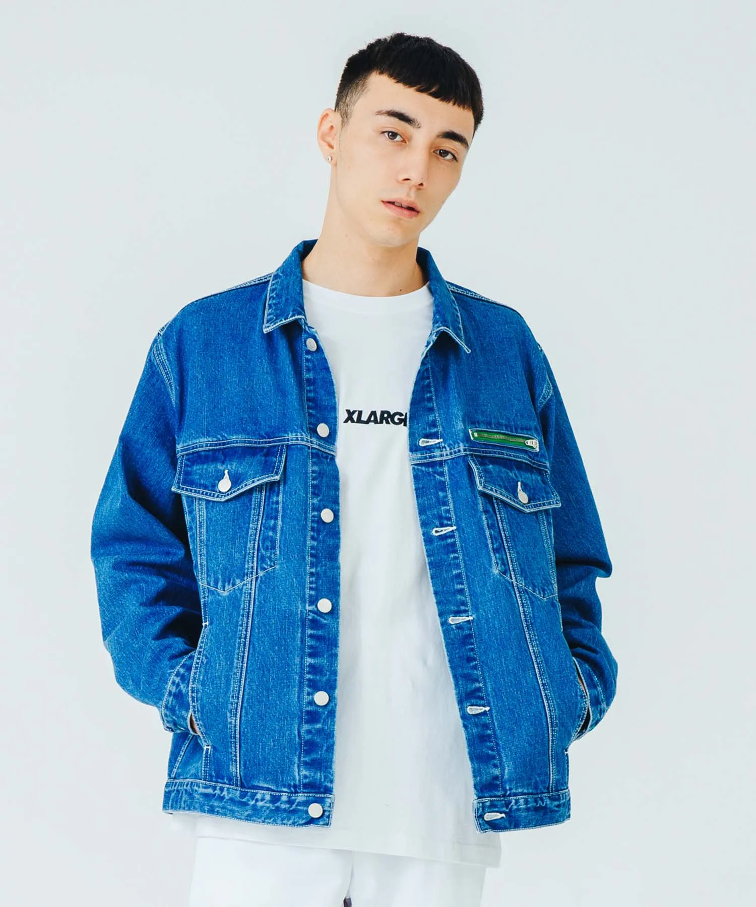 DENIM TRUCKER JACKET