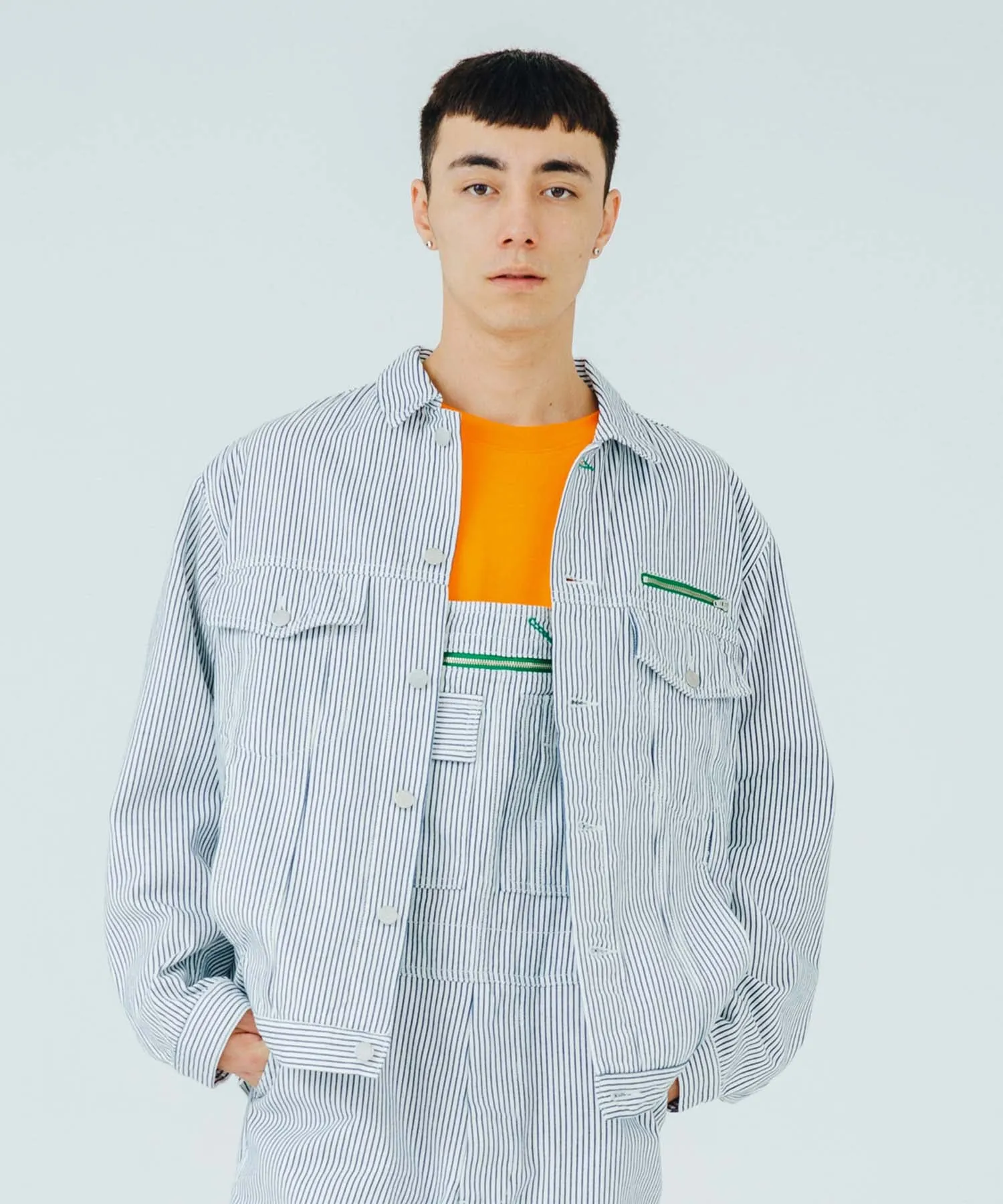 DENIM TRUCKER JACKET