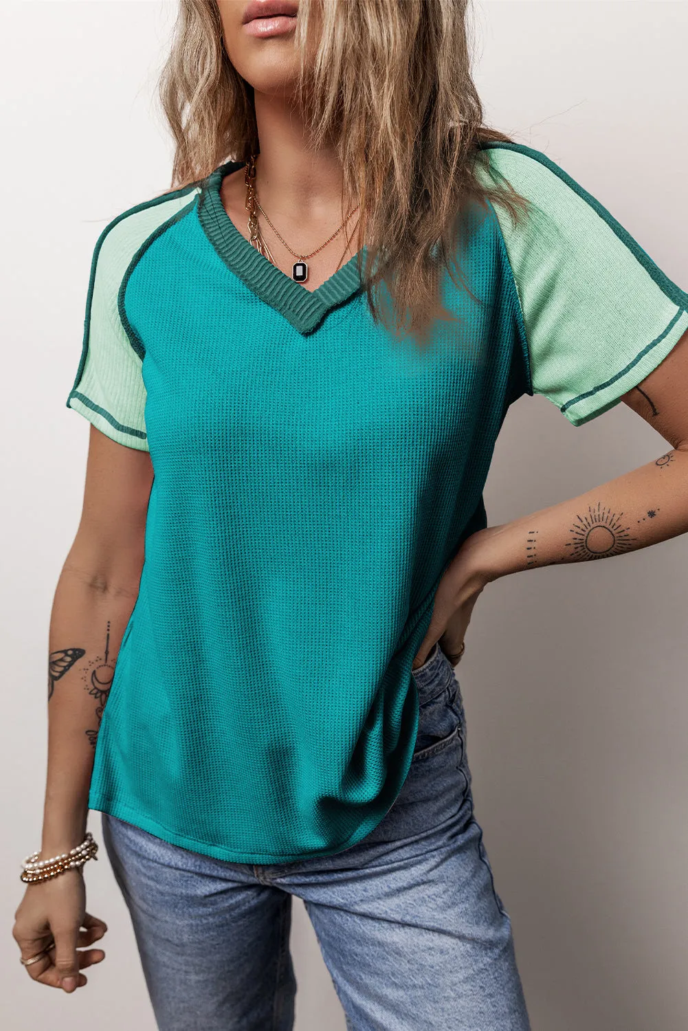 Exposed Seam Knitted V Neck T-shirt