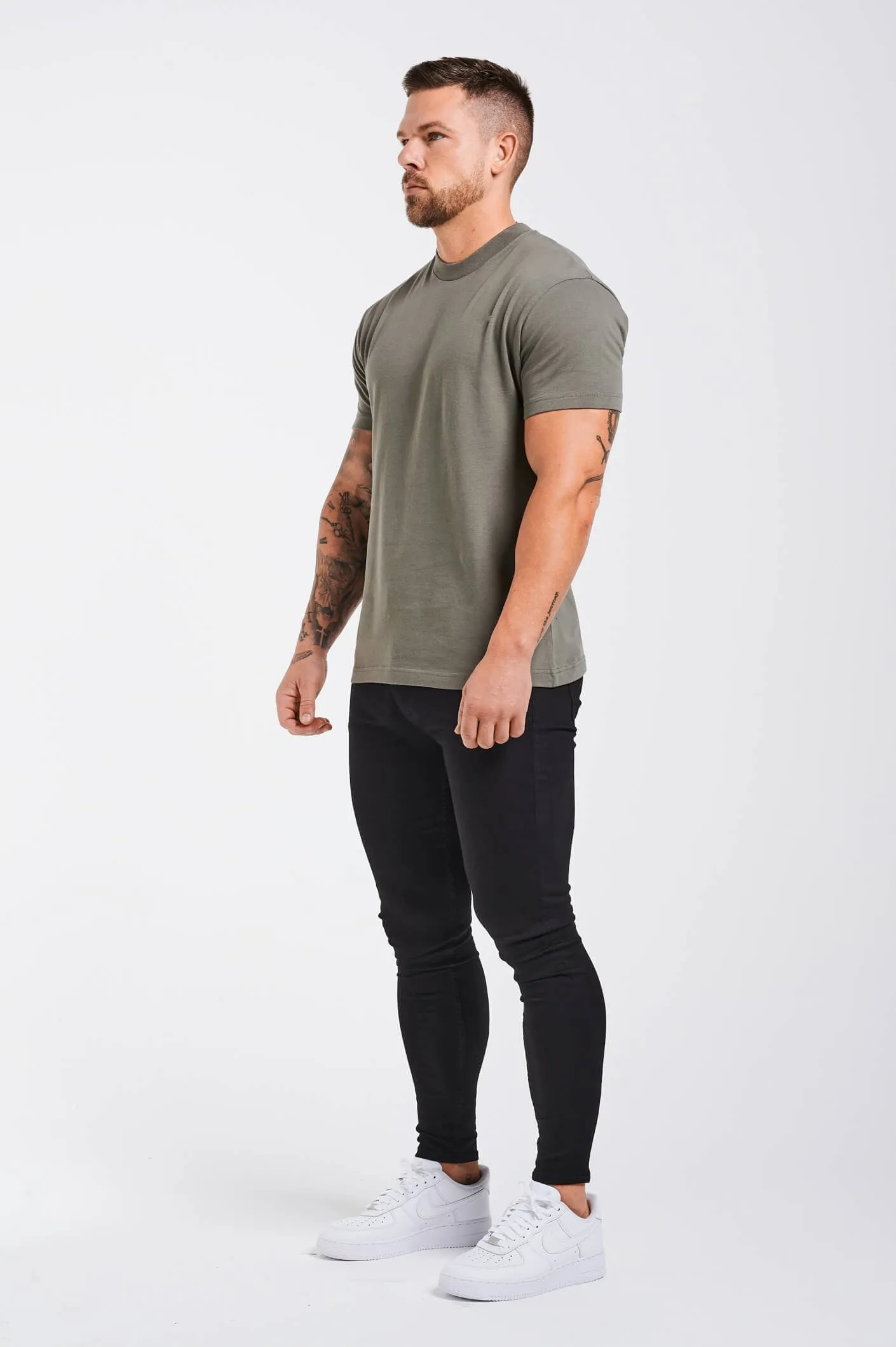 PREMIUM BASICS T-SHIRT - CHARCOAL GREY