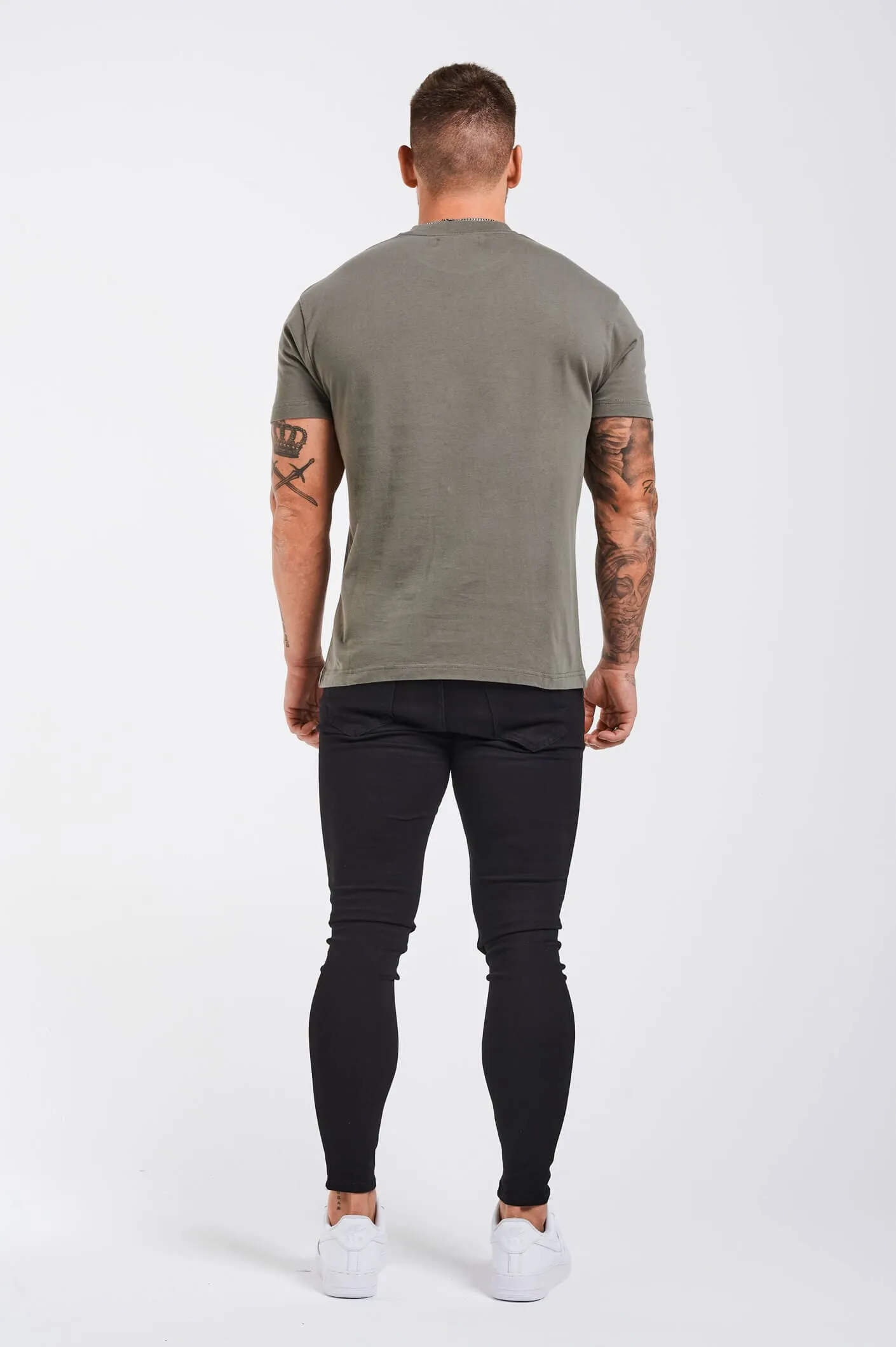 PREMIUM BASICS T-SHIRT - CHARCOAL GREY