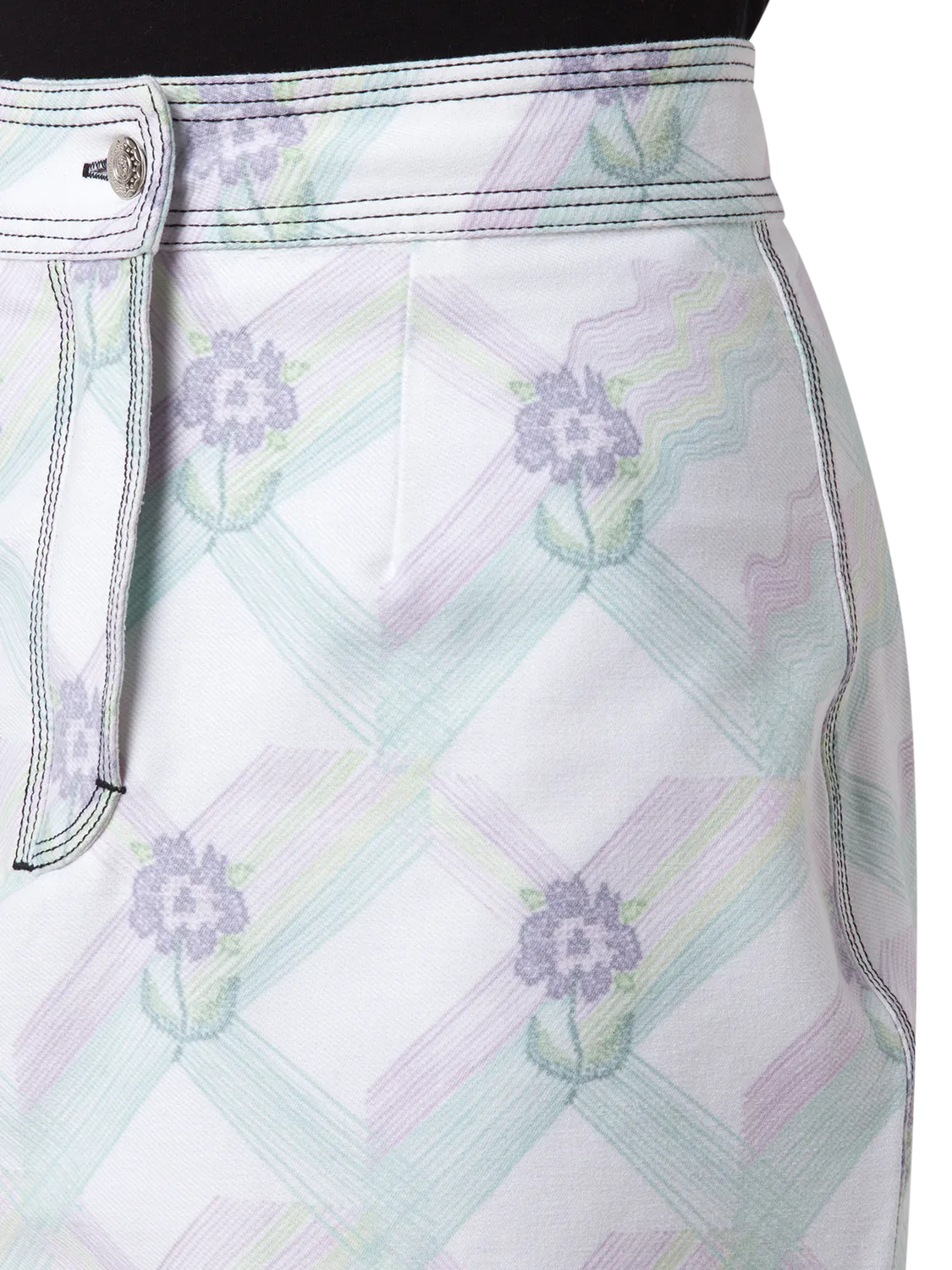 WHITE FLORAL CHECKS SHORT SKIRT