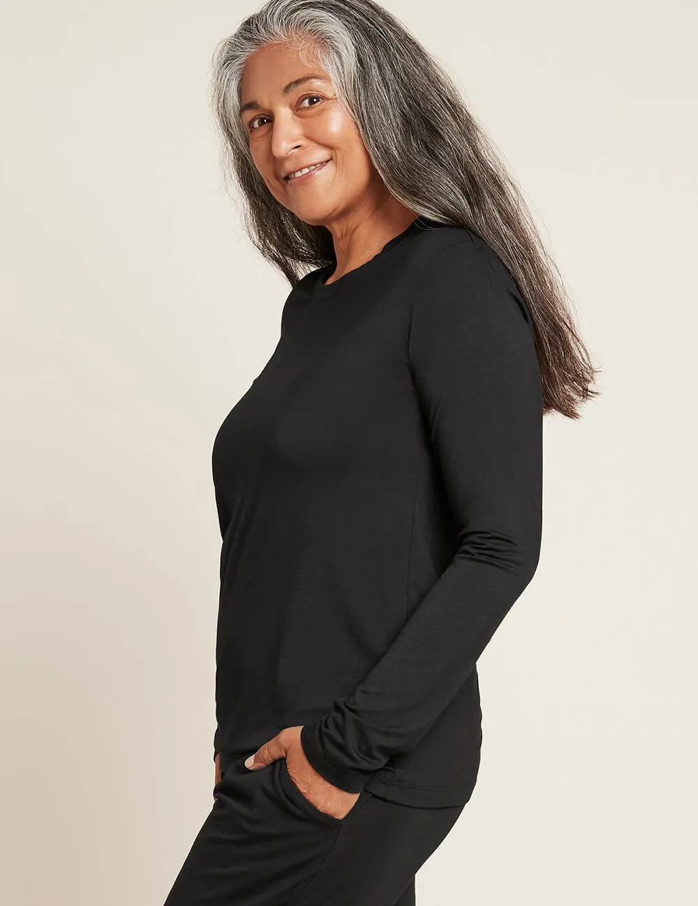 Women's Long Sleeve Round Neck T-Shirt - Black